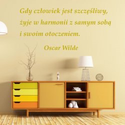 Szablon malarski sentencja oscar wilde: gdy czlowiek jest szczęśliwy... 19sm57